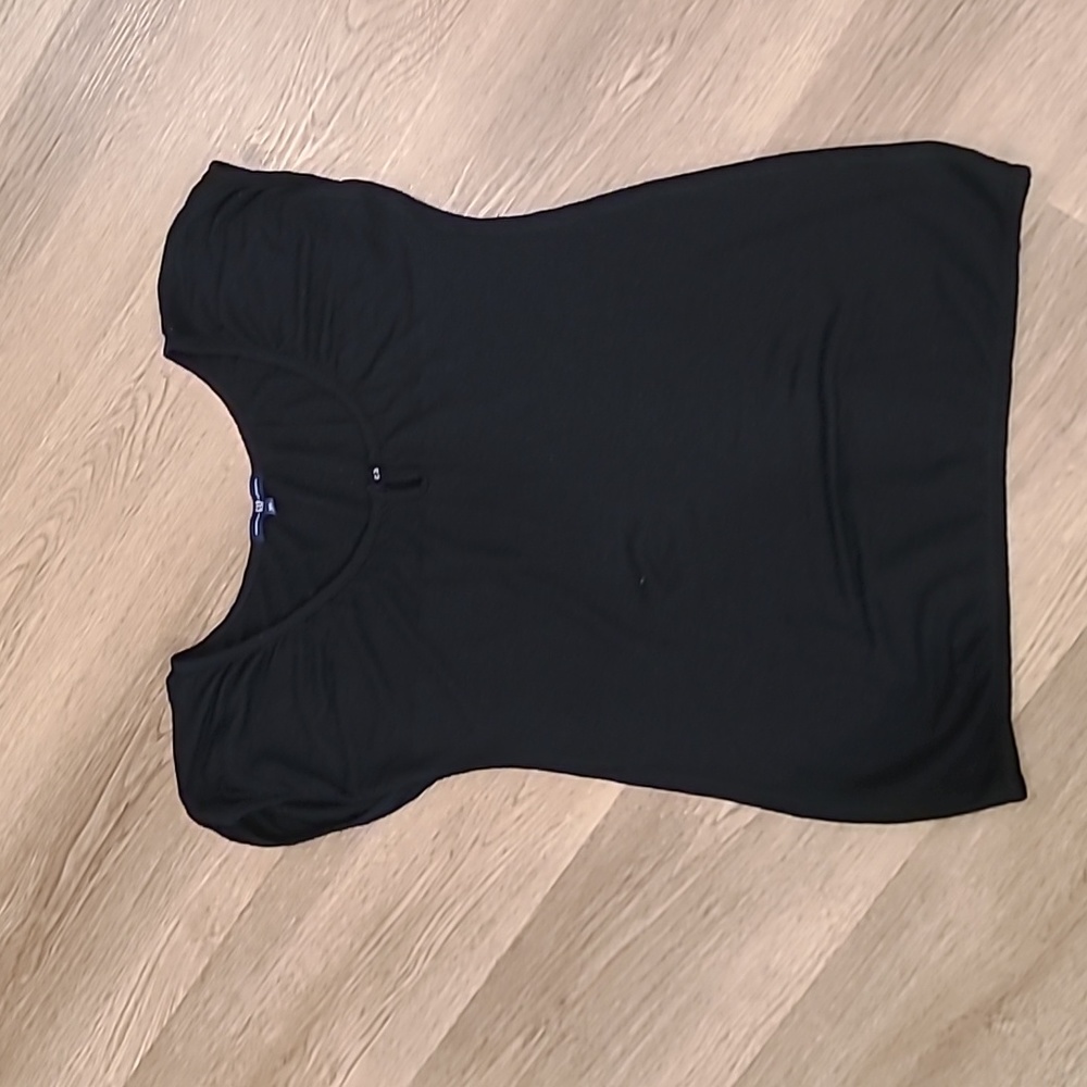 Gap XS Black Short Sleeve blouse